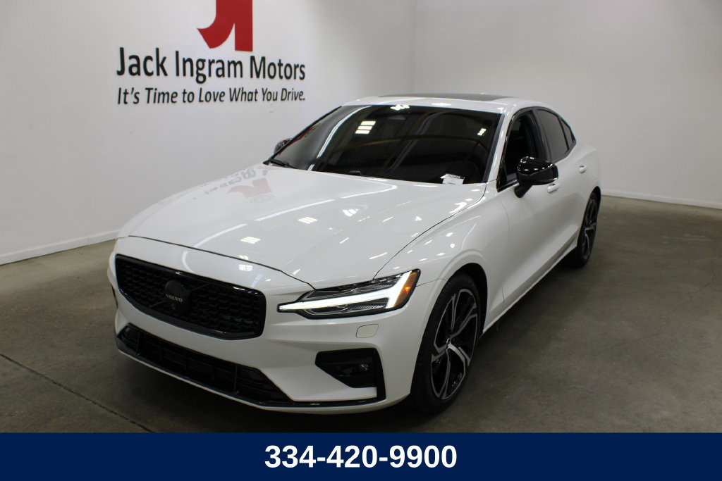 Used 2024 Volvo S60 B5 Core AWD/4WD 360° Tour
