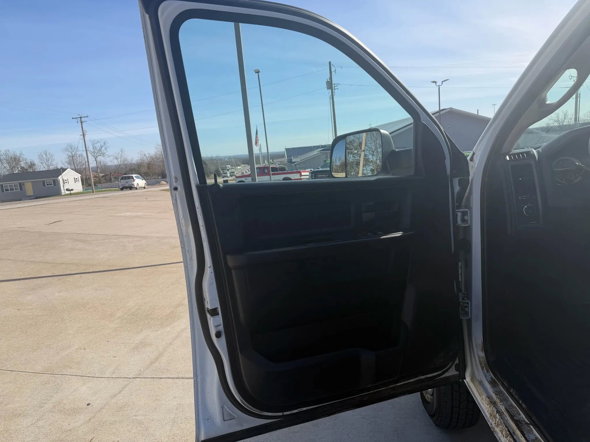 Used 2018 RAM 3500 Tradesman w/ Chrome Appearance Group AWD/4WD image 13