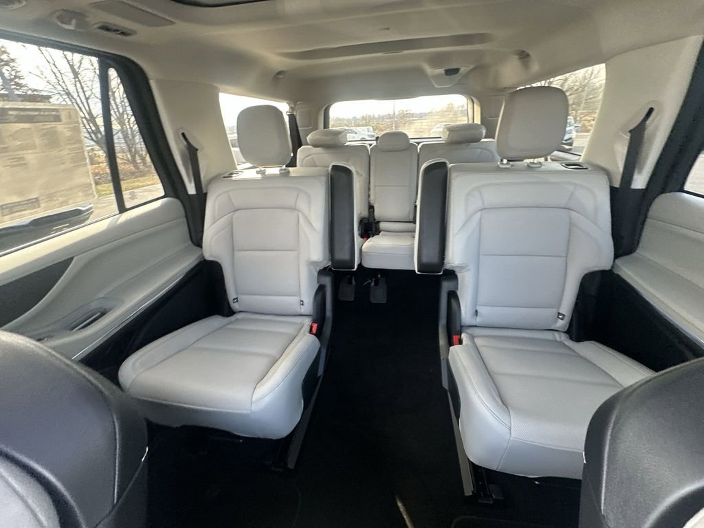 New 2026 Lincoln Navigator L Reserve AWD/4WD image 29