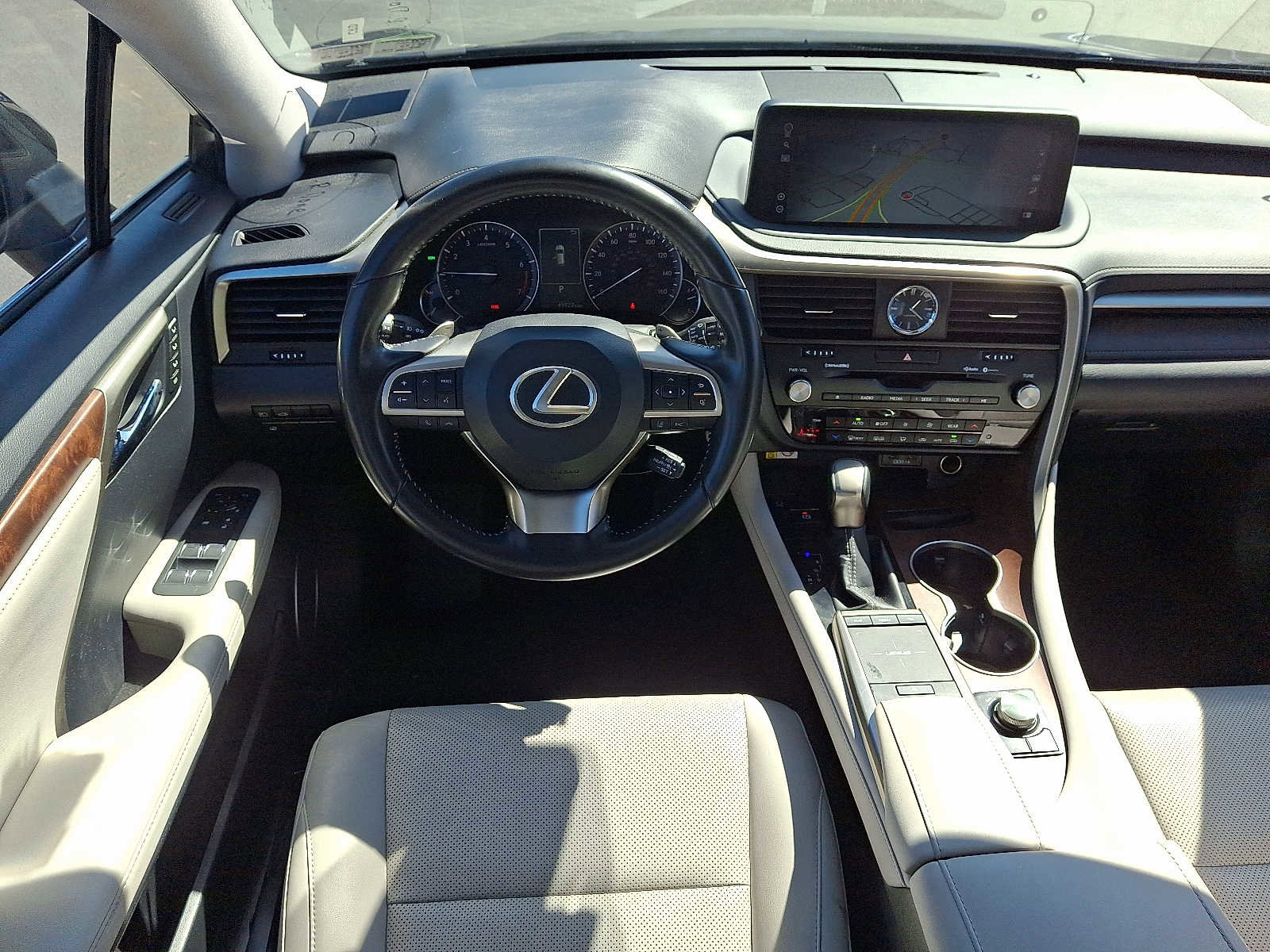 Used 2022 Lexus RX 350L Premium w/ Premium Package AWD/4WD image 11