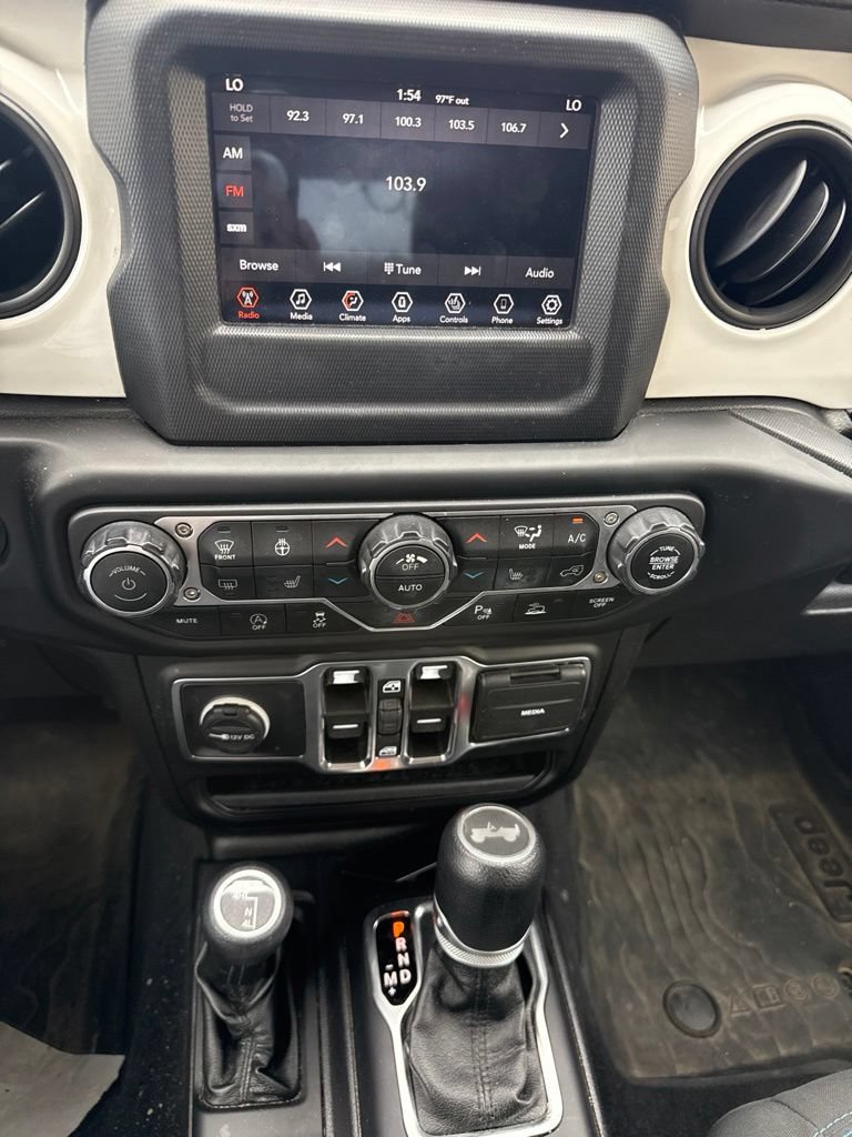 Used 2021 Jeep Wrangler Unlimited Sport AWD/4WD image 12