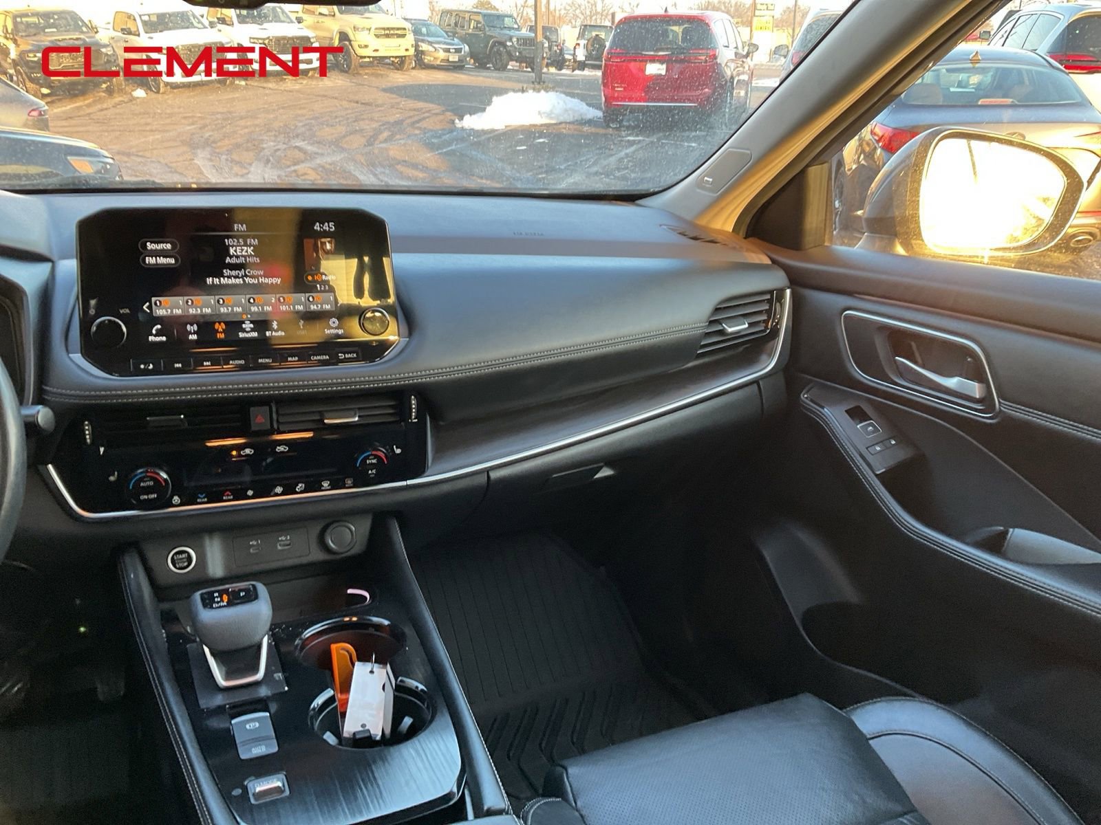 Used 2021 Nissan Rogue Platinum image 18