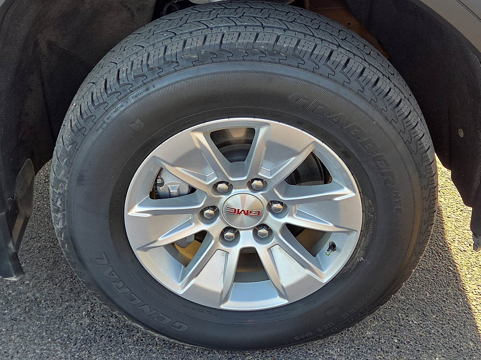 Used 2022 GMC Sierra 1500 SLE image 6