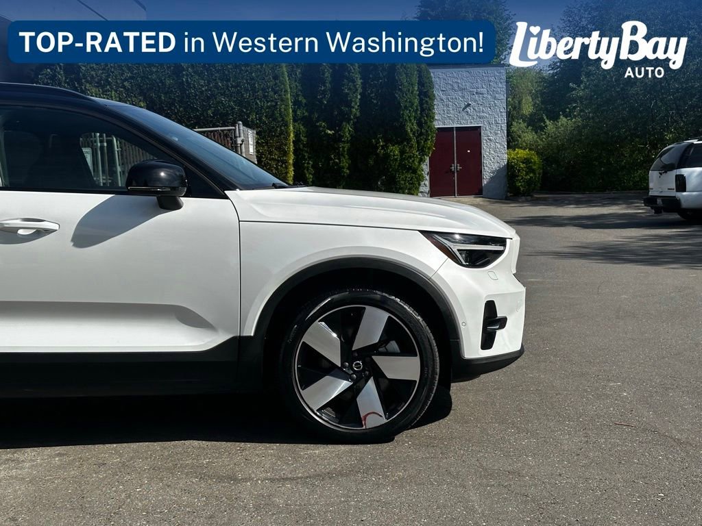 Used 2023 Volvo XC40 Recharge Ultimate w/ Protection Package Premier AWD/4WD image 3