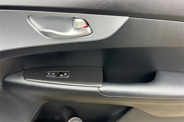 Used 2023 Kia Forte LXS image 21
