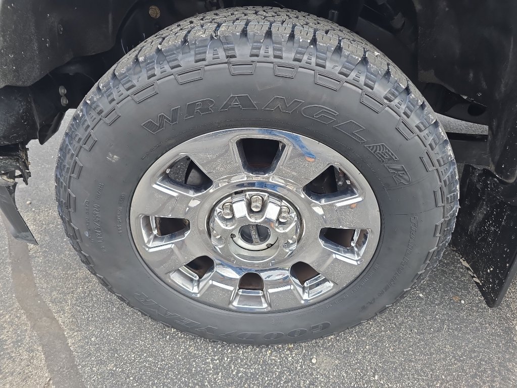 Used 2024 Ford F350 Lariat w/ Chrome Package image 32