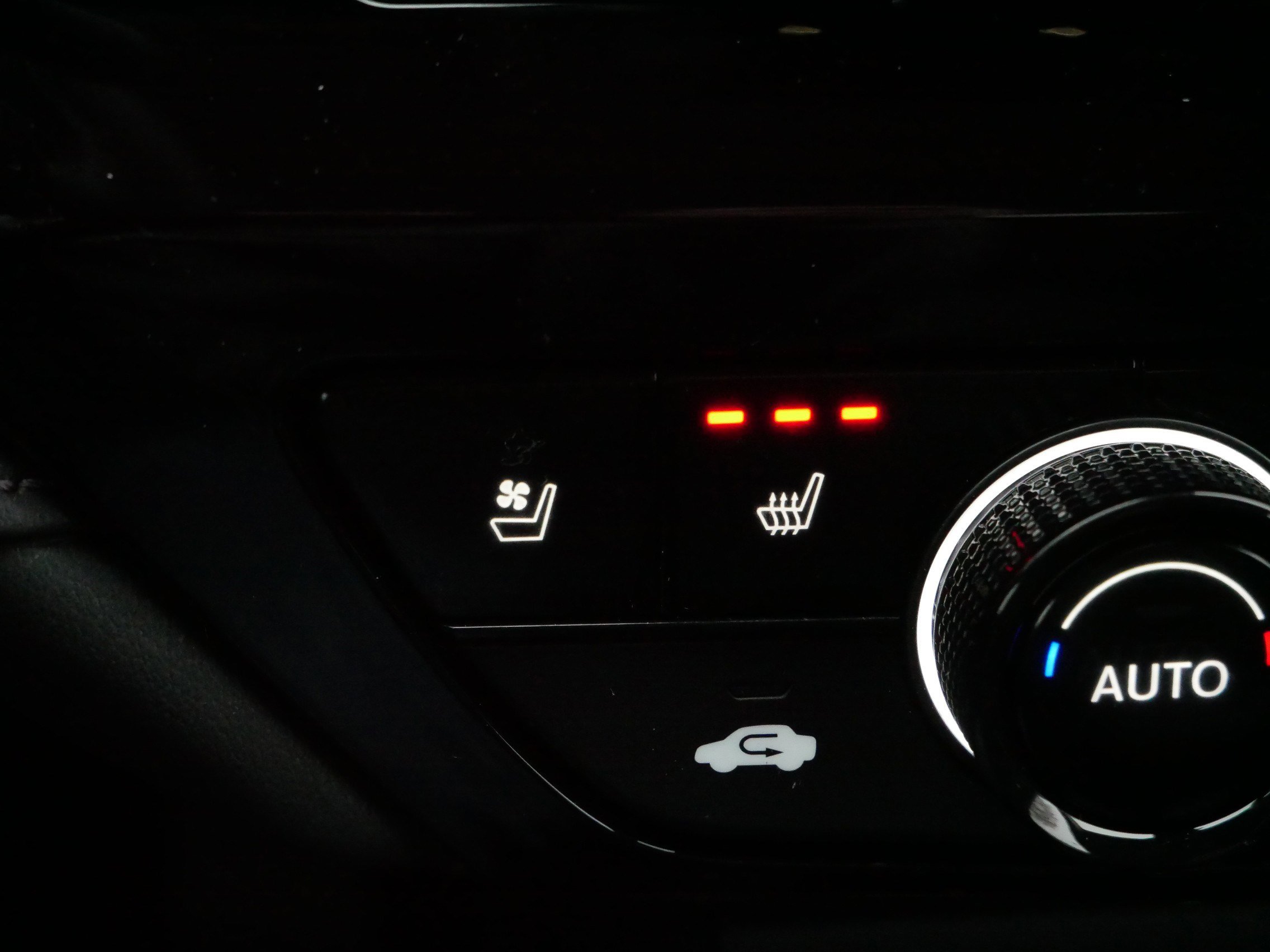 Certified 2025 Honda Accord Touring image 30