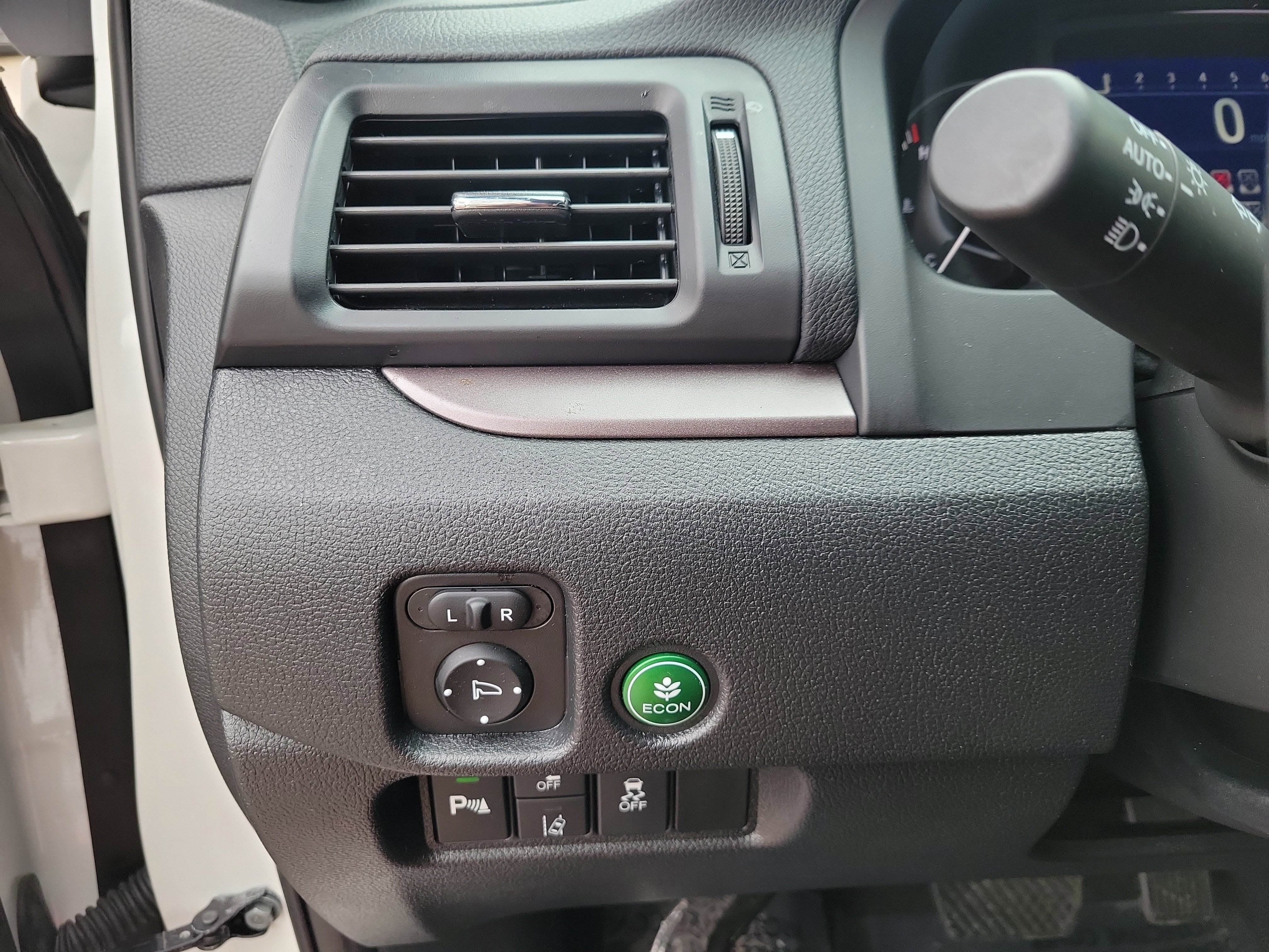 Used 2025 Honda Passport EX-L image 21