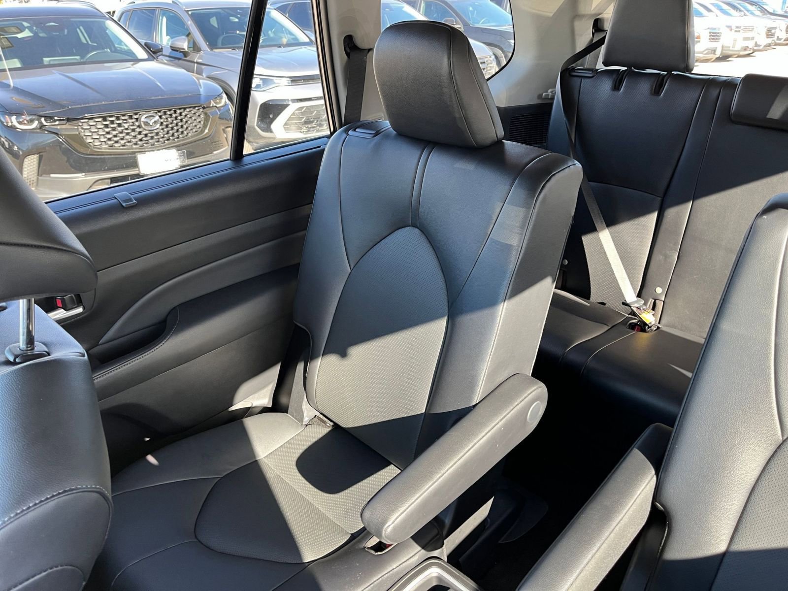 Used 2025 Toyota Grand Highlander FWD image 40