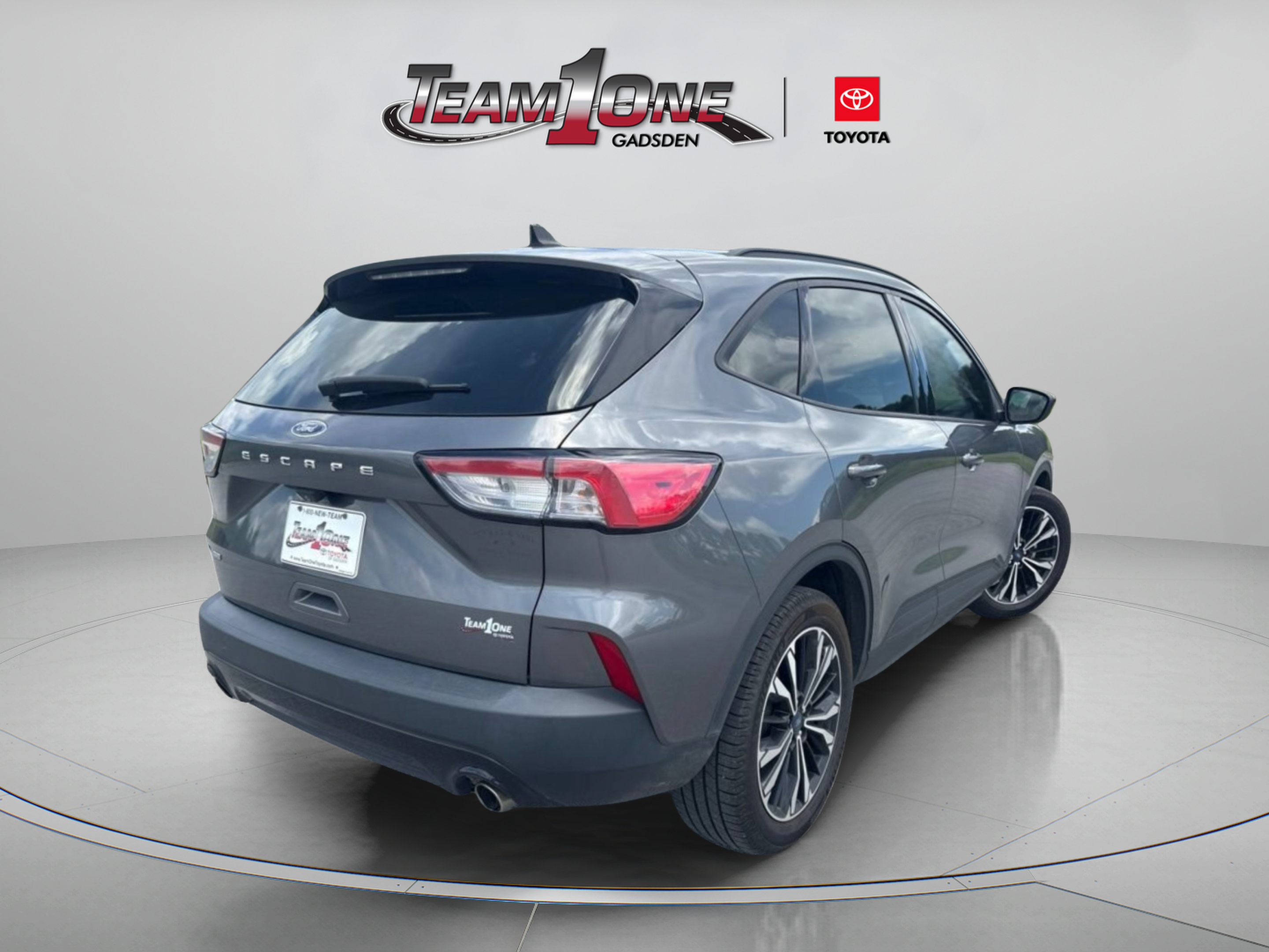 Used 2021 Ford Escape SE w/ SE Sport Appearance Package FWD image 7