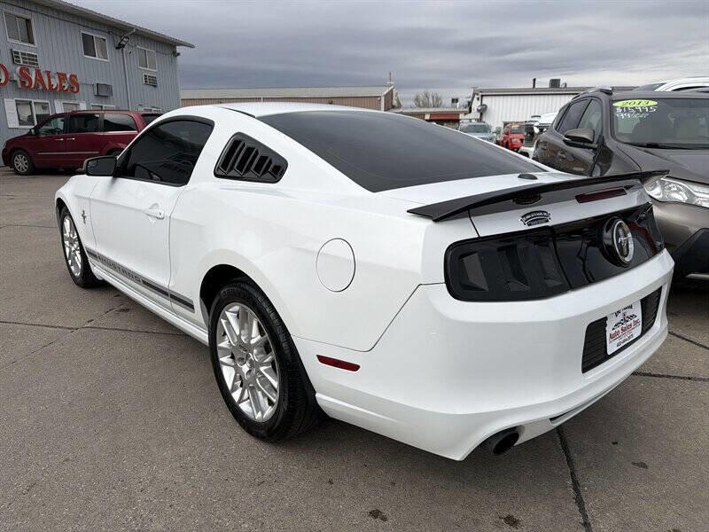 Used 2014 Ford Mustang Premium w/ Equipment Group 202A image 4