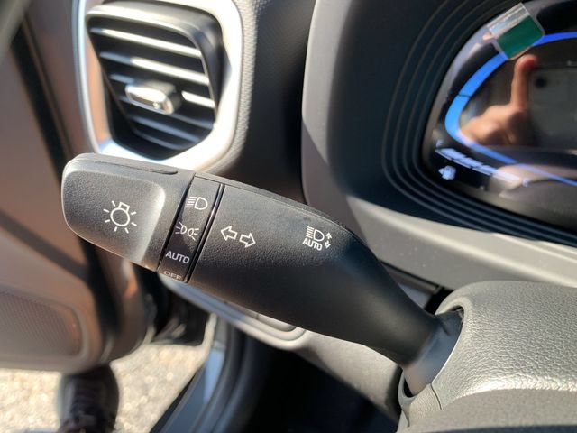 New 2026 Hyundai Venue SEL FWD image 33