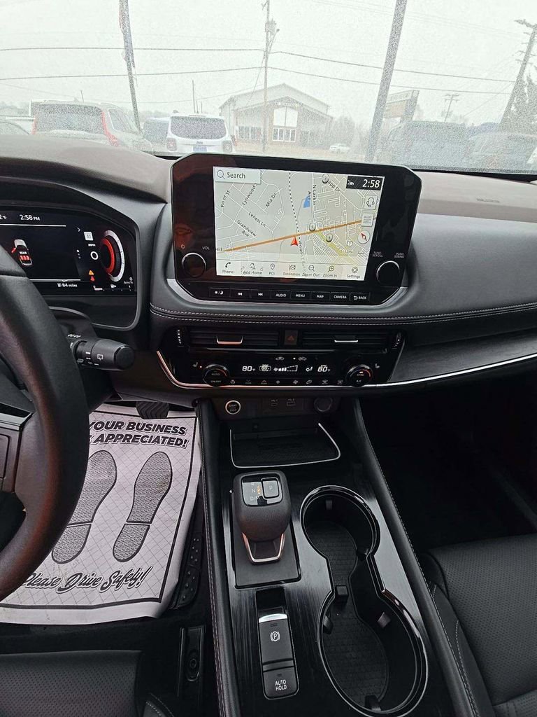 Certified 2023 Nissan Rogue Platinum w/ Platinum Premium Package image 6