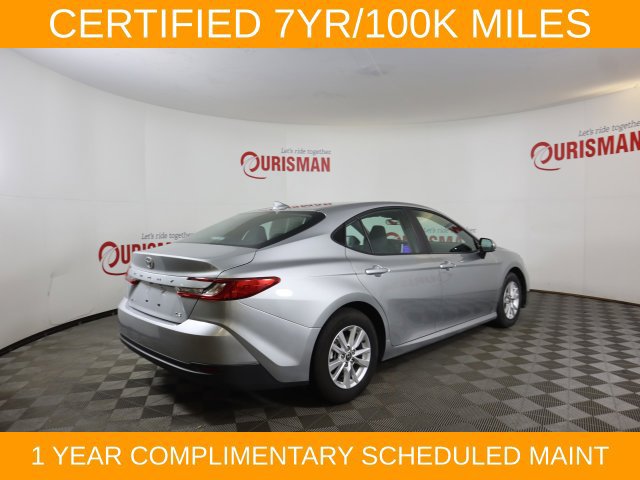 Used 2025 Toyota Camry LE FWD image 11
