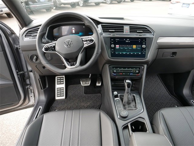 Certified 2024 Volkswagen Tiguan SE R-Line image 21