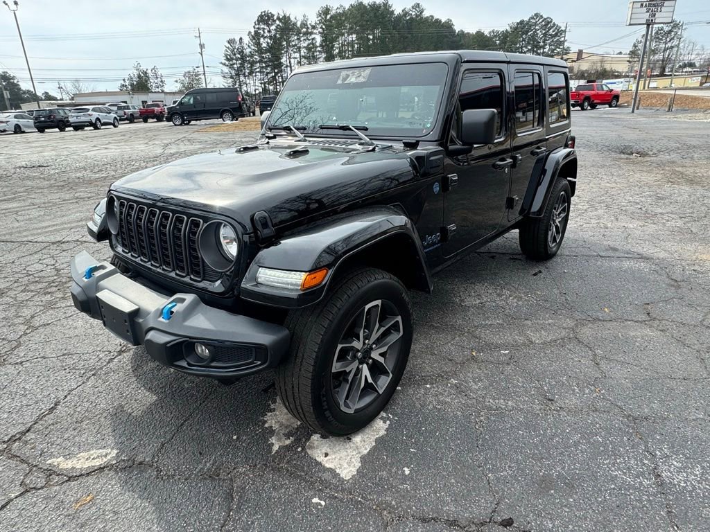 Used 2024 Jeep Wrangler Unlimited w/ Convenience Group image 2