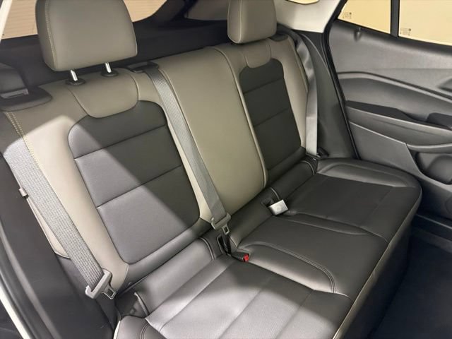 Used 2025 Chevrolet Trax ACTIV w/ Driver Confidence Package FWD image 22