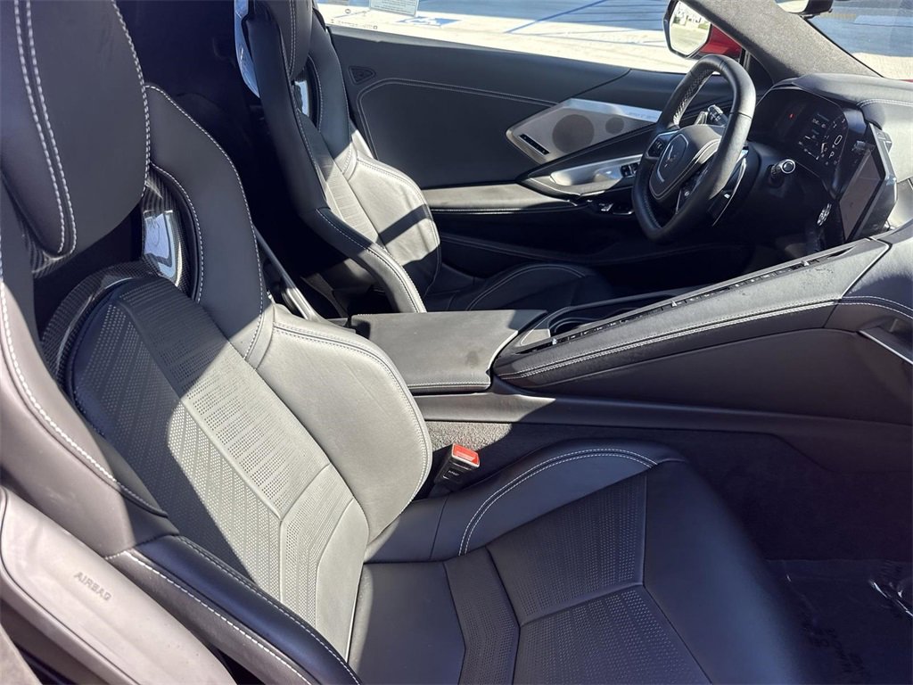 Used 2023 Chevrolet Corvette Stingray Premium Conv w/ Z51 Performance Package image 24