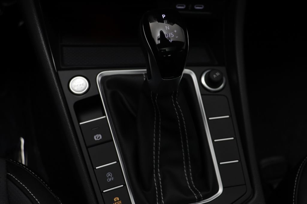 New 2027 Volkswagen Jetta SEL FWD image 13