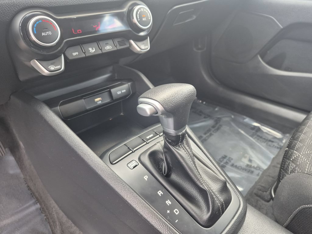 Certified 2021 Kia Rio S w/ Technology Package FWD image 11