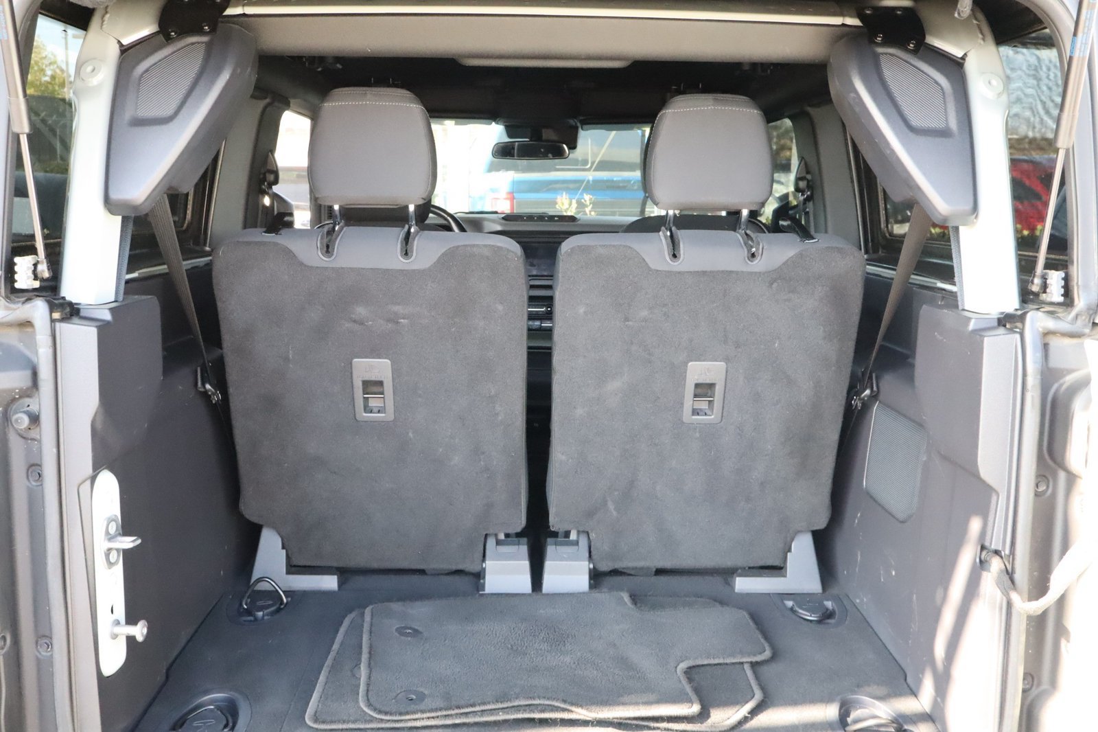 Used 2023 Ford Bronco Big Bend w/ Sasquatch Package AWD/4WD image 37