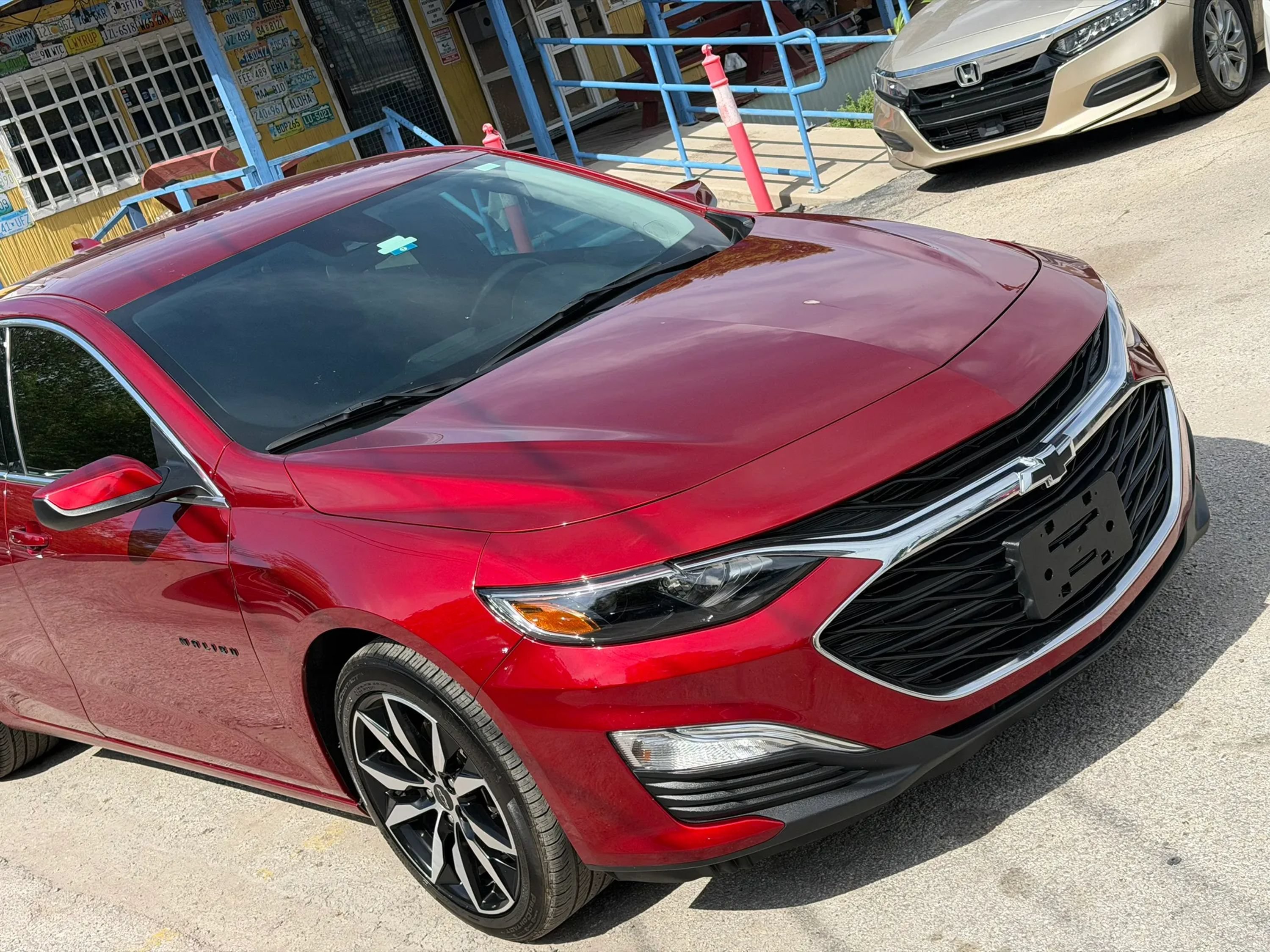 Used 2025 Chevrolet Malibu RS FWD image 4