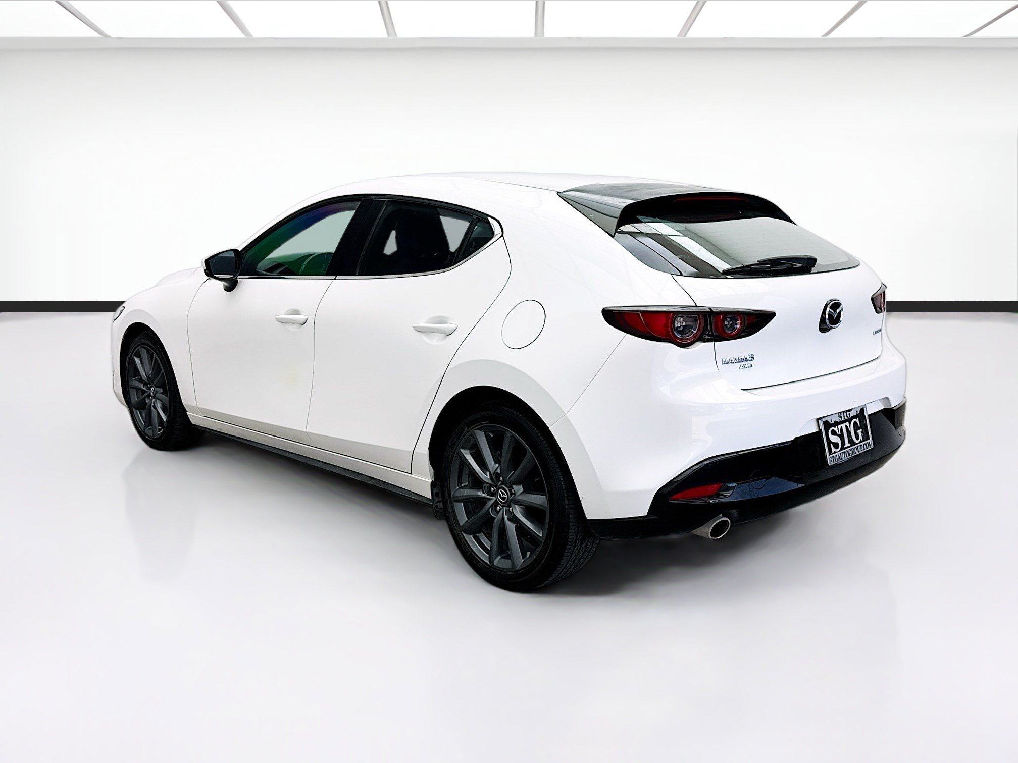 Used 2020 MAZDA MAZDA3 AWD Hatchback image 6