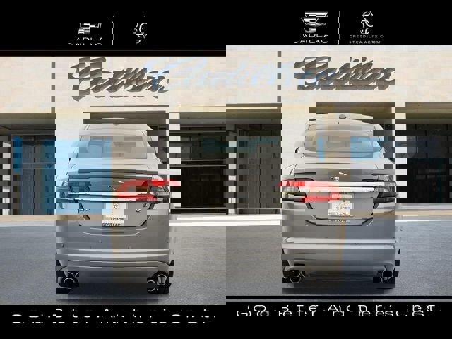 Used 2011 Jaguar XF R image 4