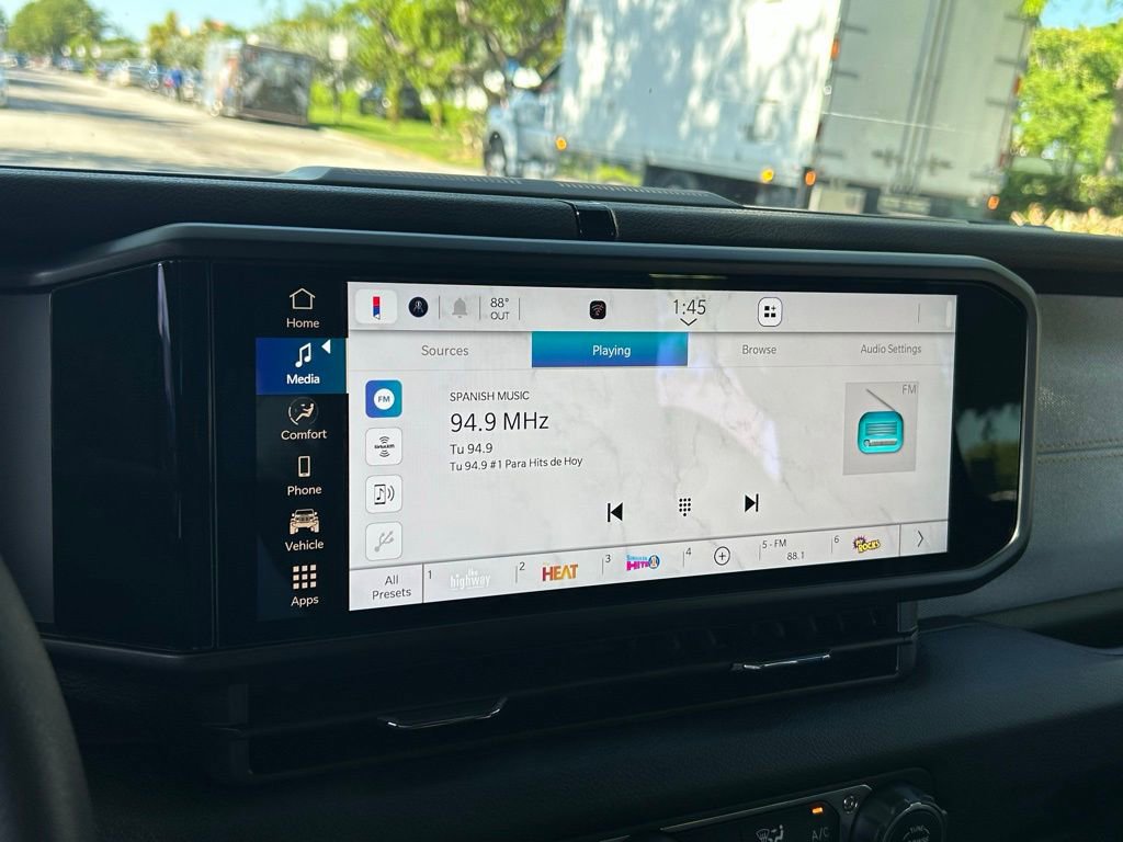 Used 2025 Jeep Wrangler Sport image 44