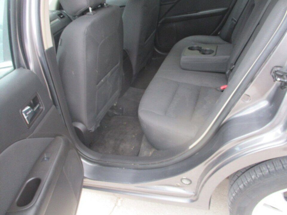 Used 2012 Ford Fusion SE image 21
