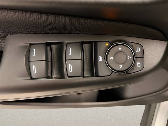 Certified 2025 Buick Envista Preferred FWD image 12