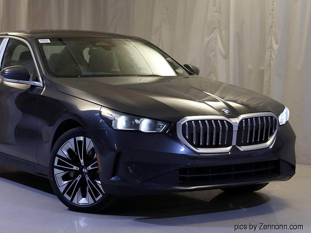 New 2026 BMW 530i xDrive w/ Premium Package AWD/4WD image 2
