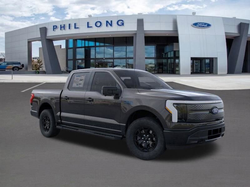 New 2025 Ford F150 Lightning XLT image 8