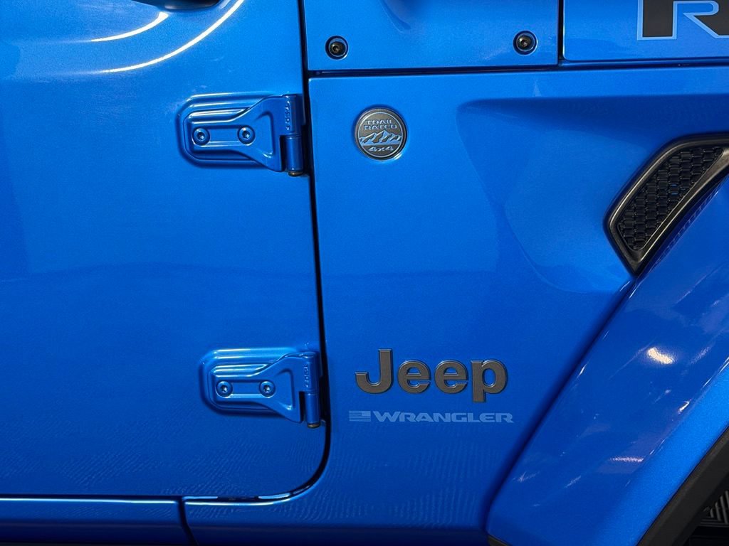 Used 2024 Jeep Wrangler Unlimited Rubicon 4xe AWD/4WD image 11