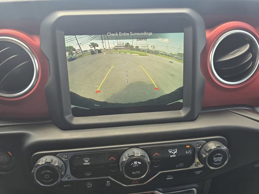 Used 2022 Jeep Wrangler Unlimited Rubicon AWD/4WD image 22