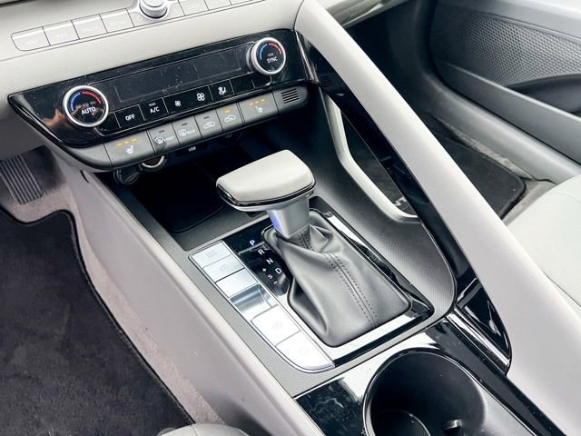 New 2025 Hyundai Elantra SEL image 20