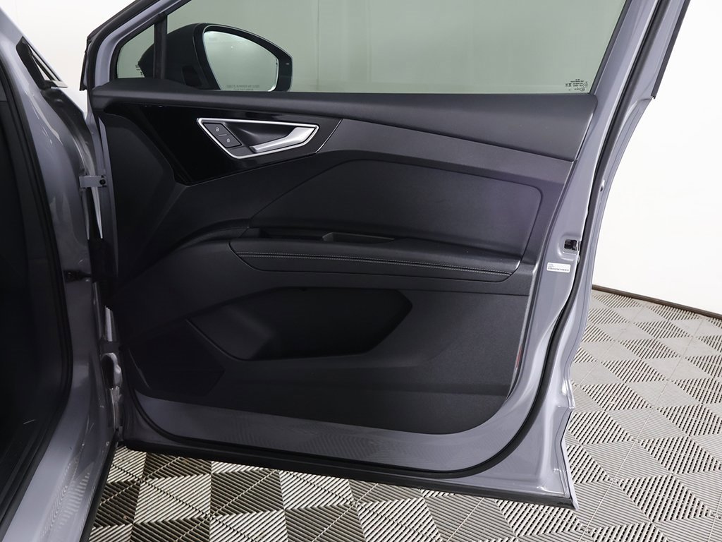 Used 2023 Audi Q4 e-tron Premium Plus w/ Premium Plus image 24