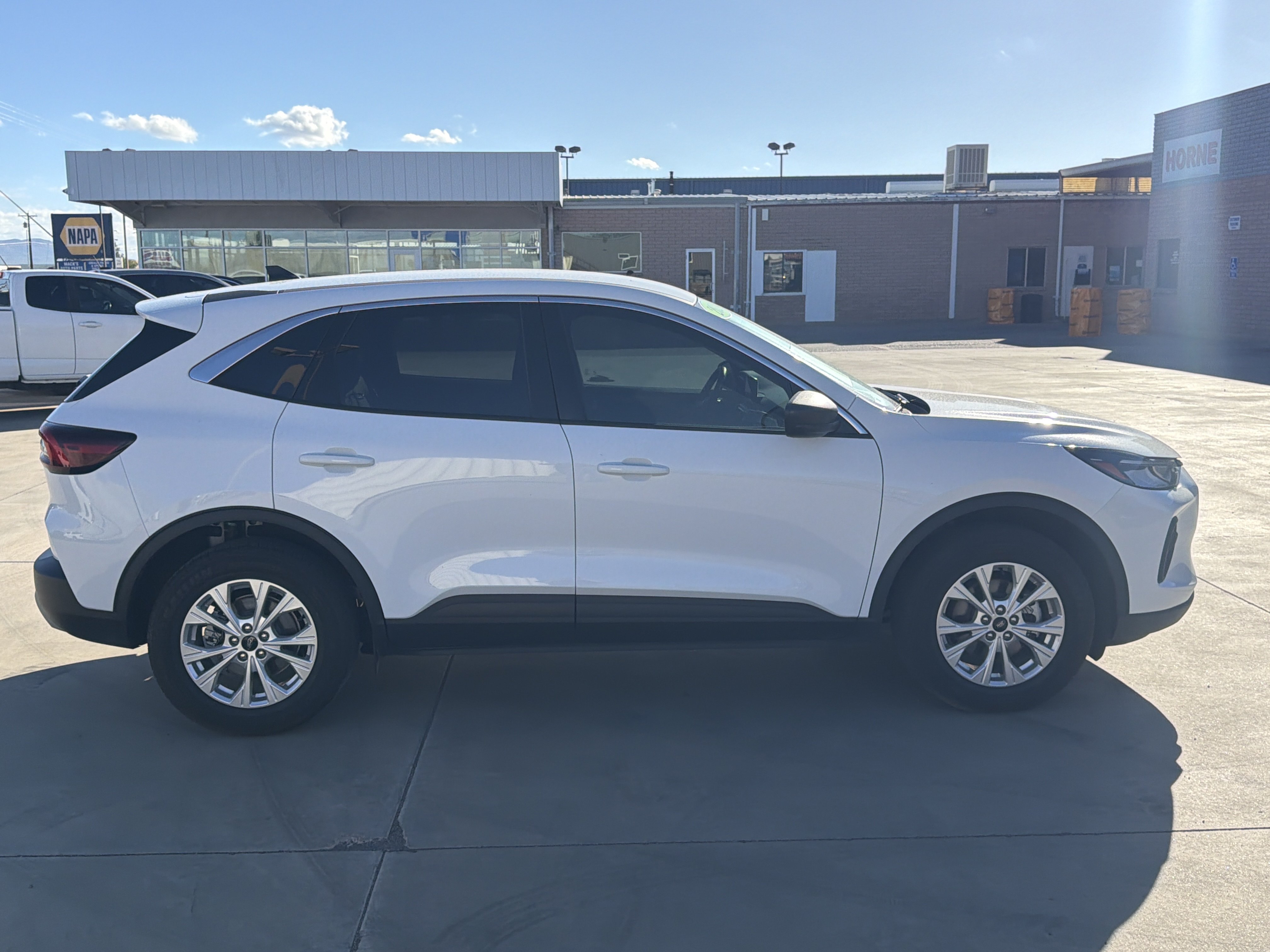 Used 2024 Ford Escape Active AWD/4WD image 4