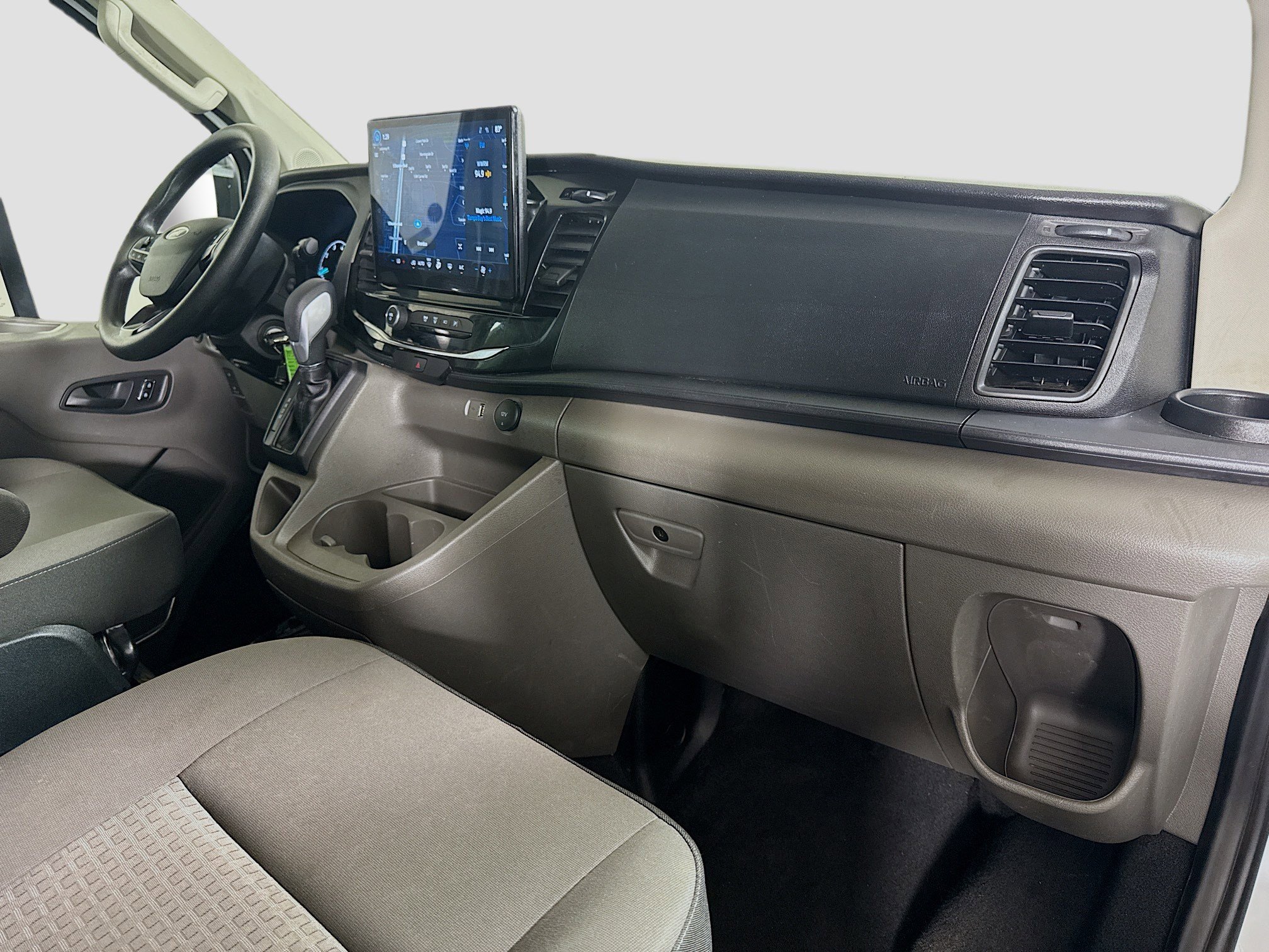 Used 2023 Ford Transit 350 XLT image 29