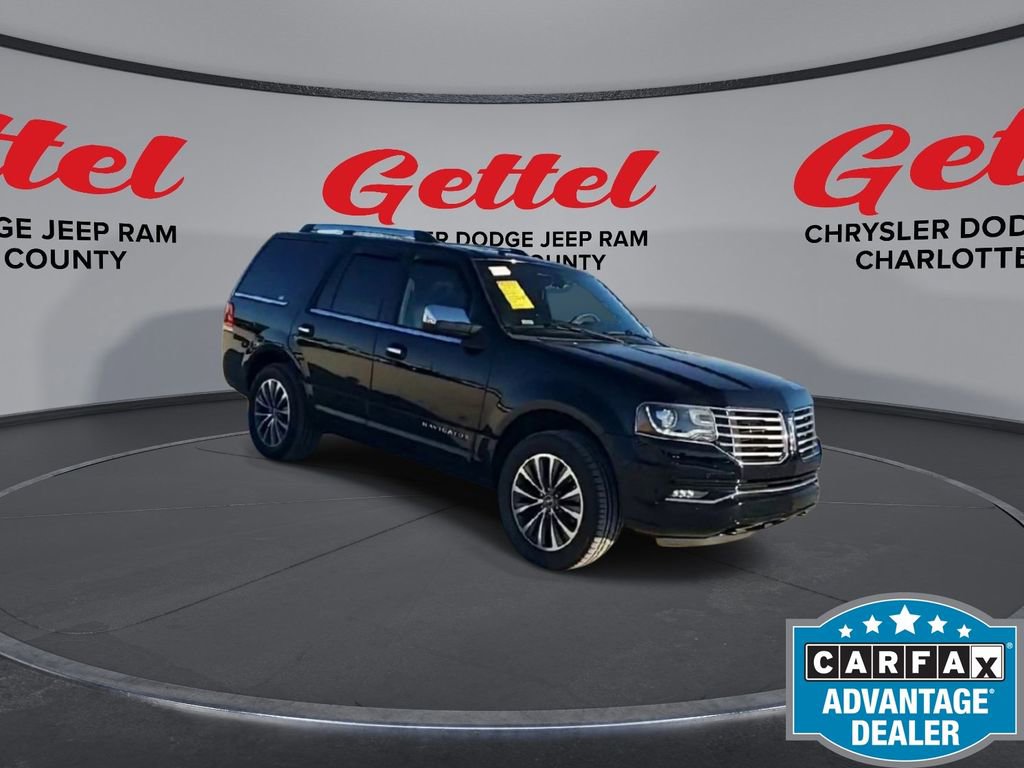 Used 2017 Lincoln Navigator Select image 2