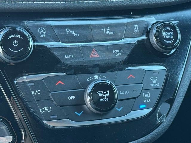 New 2026 Chrysler Pacifica Select image 22