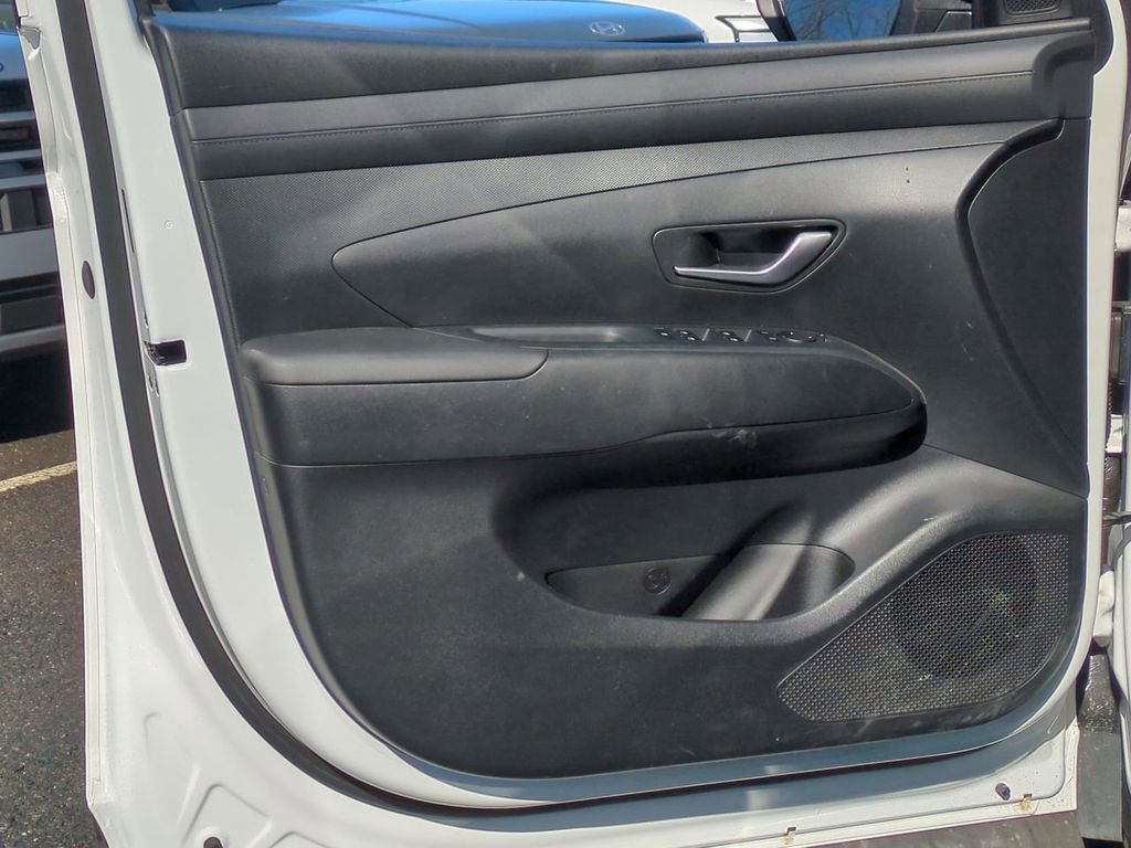 Certified 2025 Hyundai Tucson SE AWD/4WD image 10