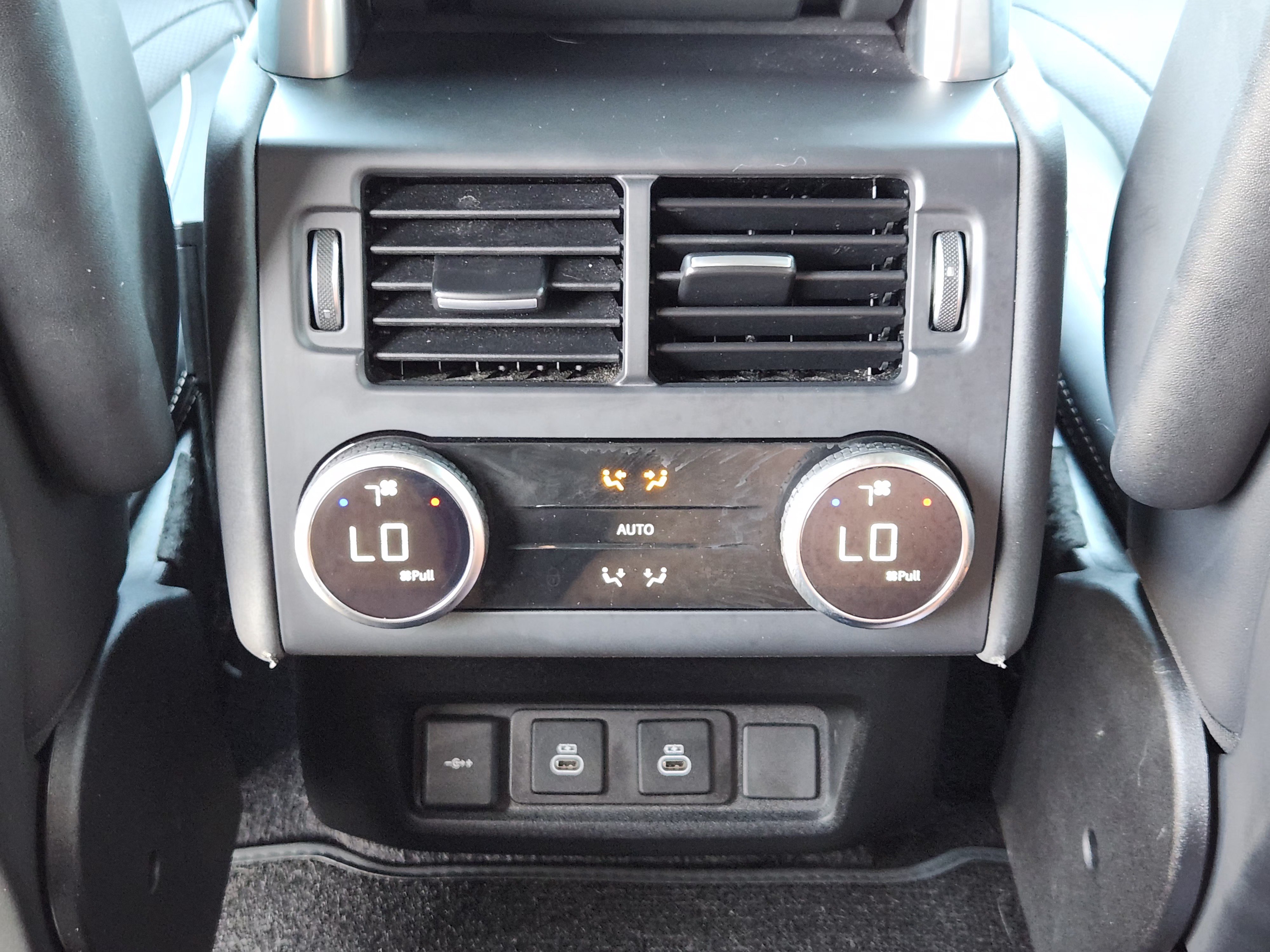 Used 2023 Land Rover Discovery S R-Dynamic AWD/4WD image 31