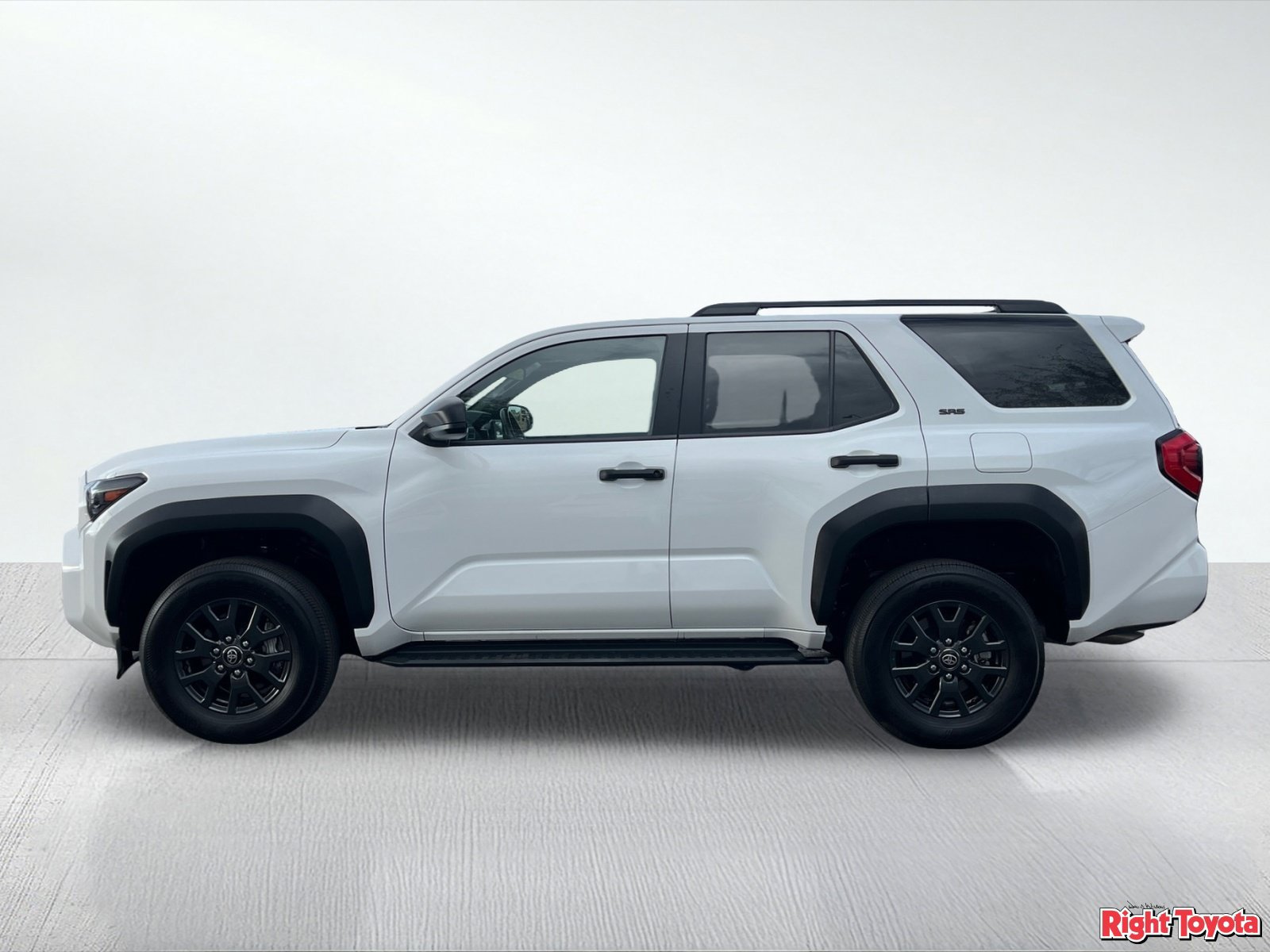 Certified 2025 Toyota 4Runner SR5 AWD/4WD image 4