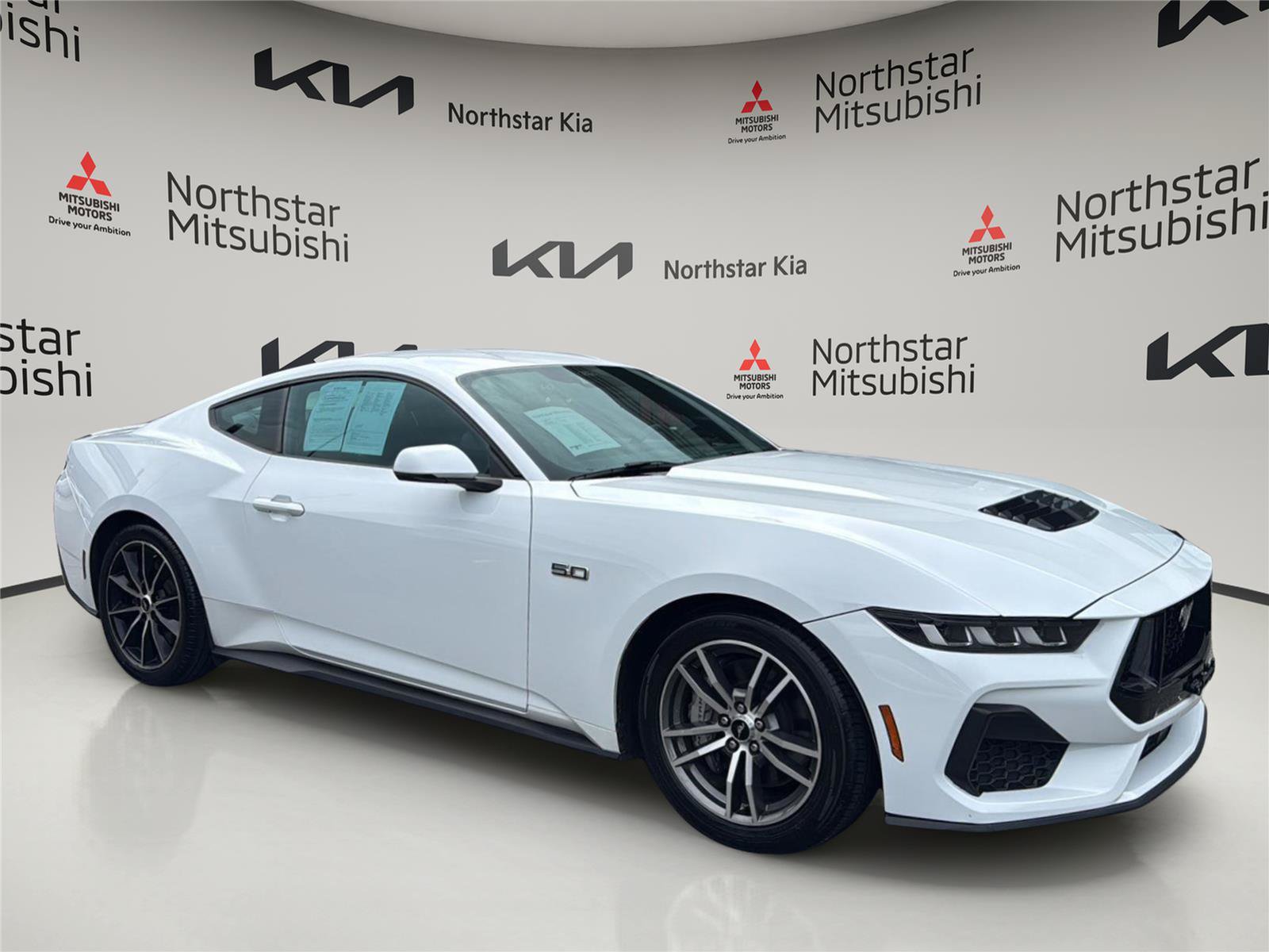 Used 2024 Ford Mustang GT Premium RWD image 7