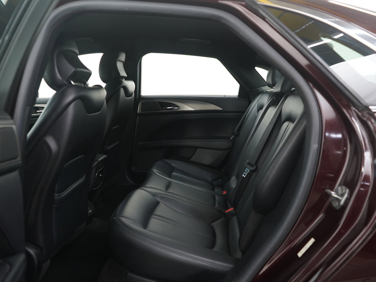 Used 2017 Lincoln MKZ Premiere image 16