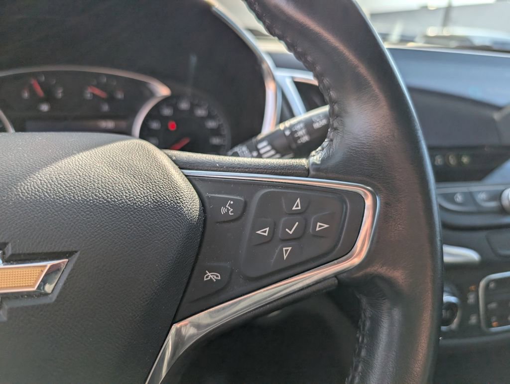 Used 2021 Chevrolet Equinox Premier w/ Redline Edition image 18