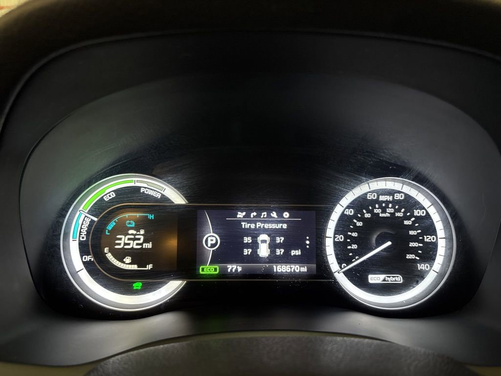 Used 2019 Kia Niro S Touring image 25