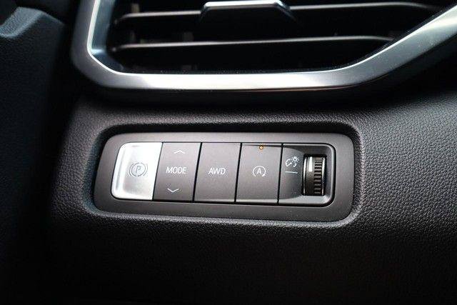 Used 2025 GMC Acadia AT4 AWD/4WD image 21