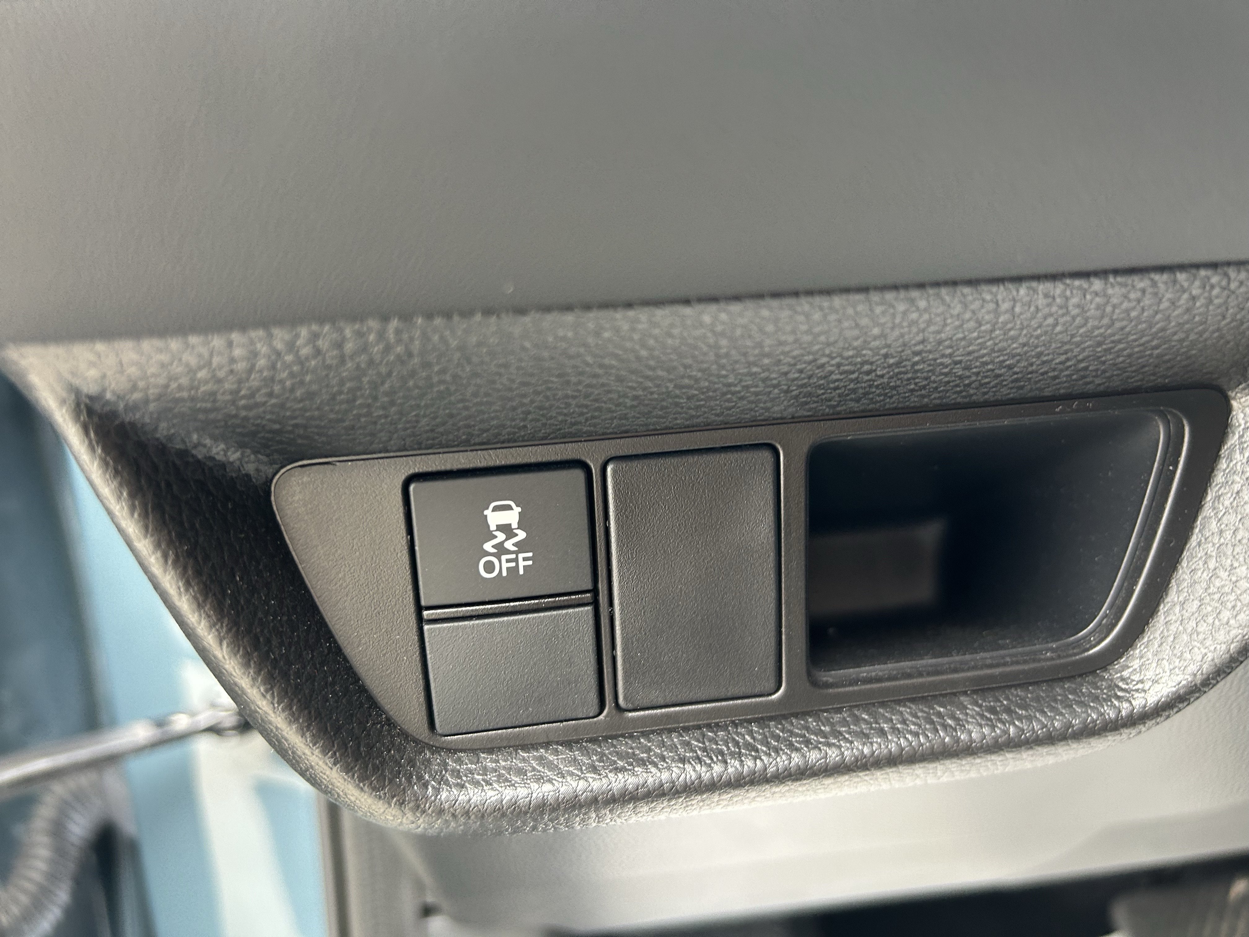 Used 2025 Honda HR-V Sport image 15